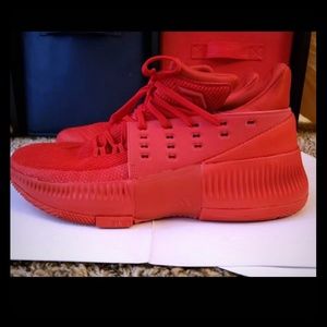 Adidas Damian Lillard 3 basketball shoe